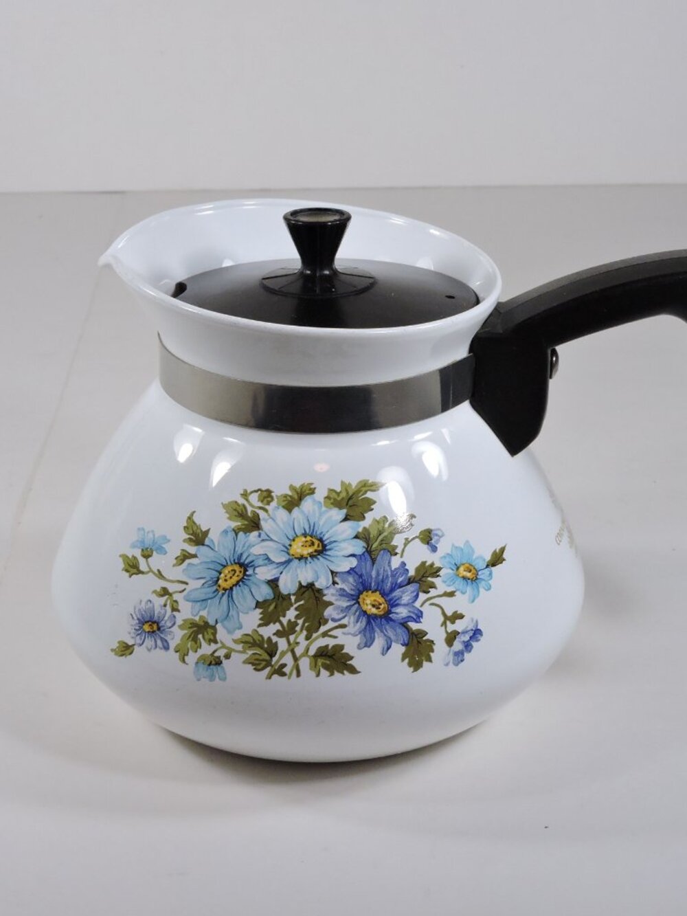 Vintage Corning Ware Tea Pot - 6 Cup Teapot - Chelsea Blue Daisy Design